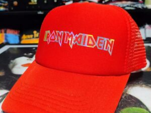 GORRA TRUCKER IRON MAIDEN (HOLOGRAFICO) ROJA