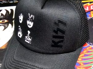 GORRA TRUCKER KISS