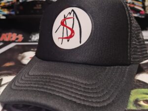 GORRA TRUCKER CHARLY GARCIA