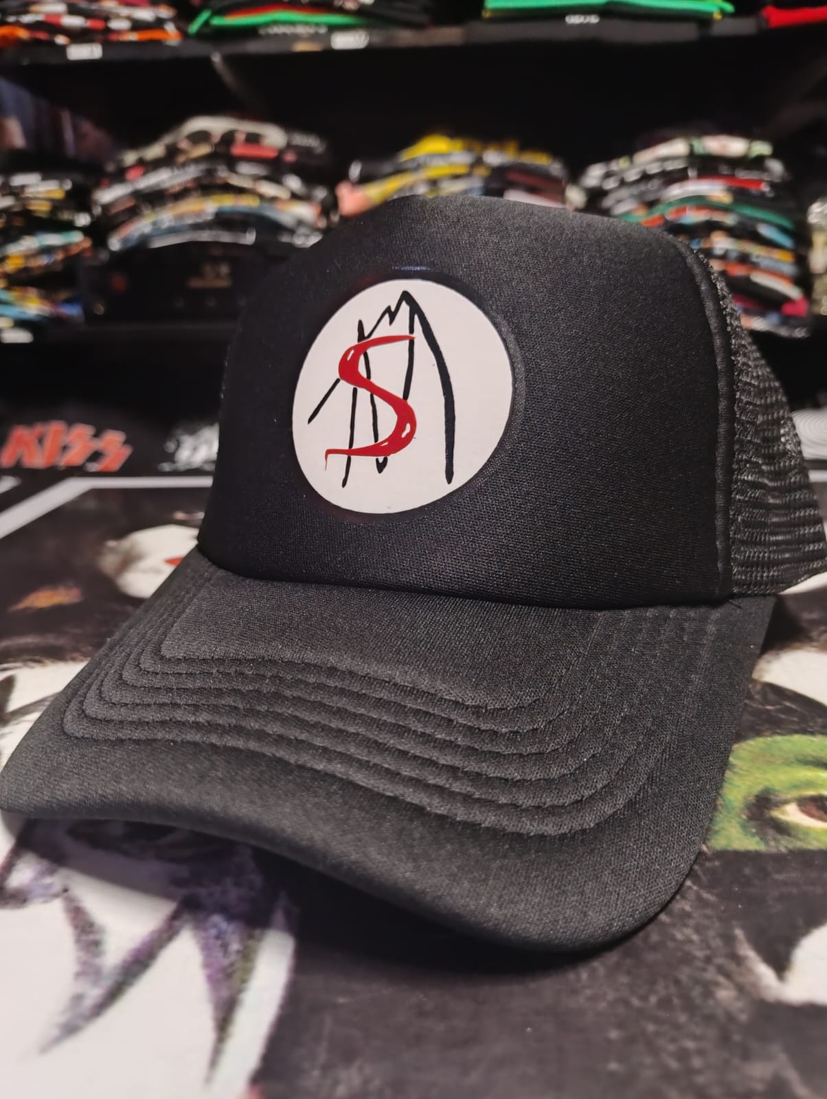 GORRA TRUCKER CHARLY GARCIA