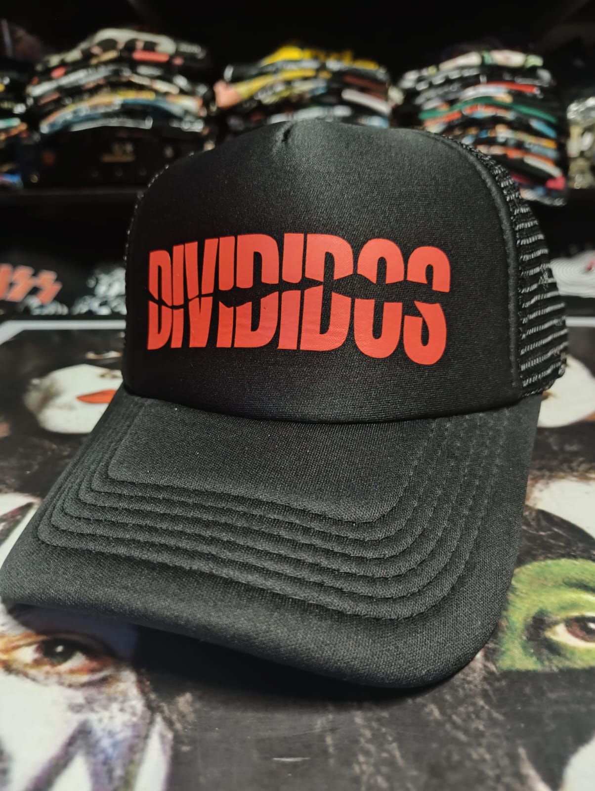 GORRA TRUCKER DIVIDIDOS